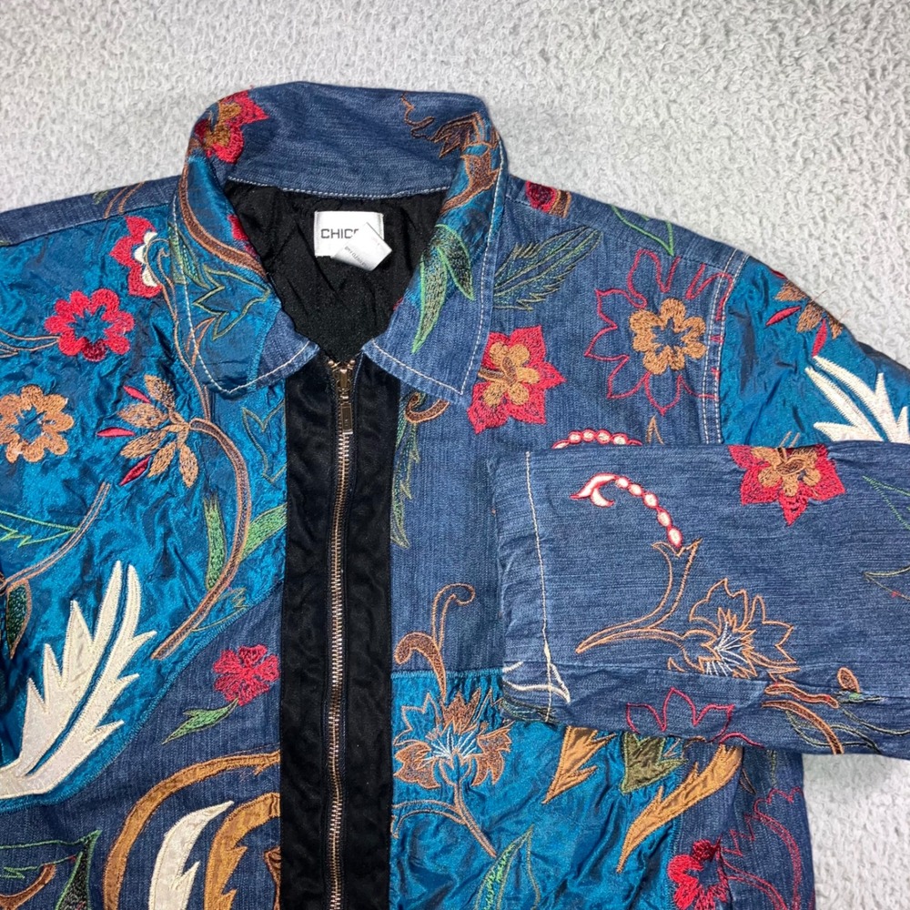 Vintage Chicos Denim Embroidered Floral Jacket Women 2 Blue Quilted Lined Zip Up